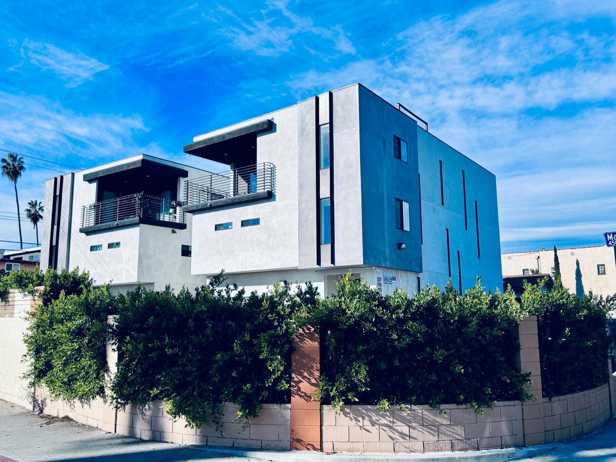Cozy Chamber 3 Bedroom Hollywood Townhouse Los Ángeles