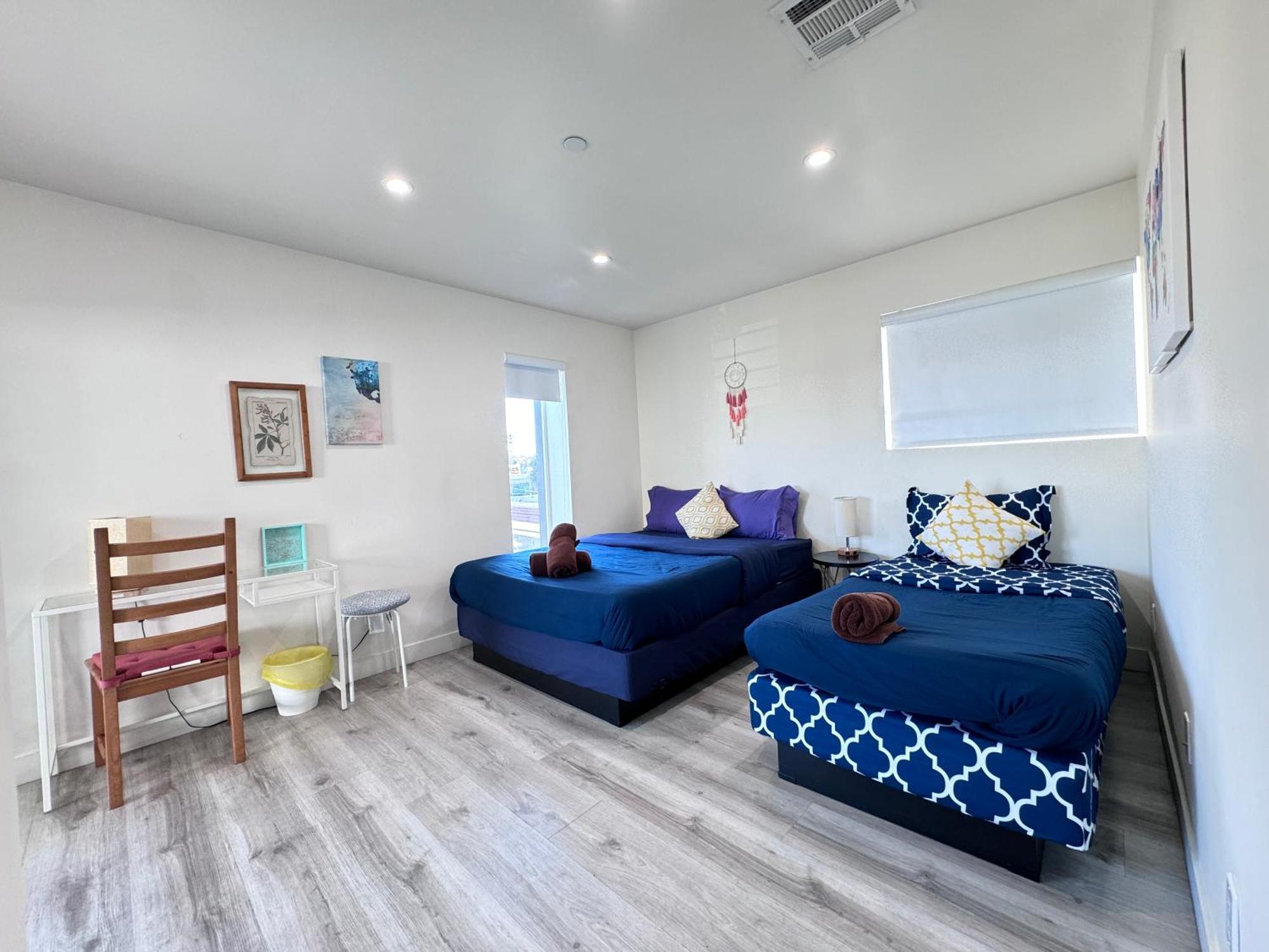 Cozy Chamber 3 Bedroom Hollywood Townhouse Сasa de vacaciones *