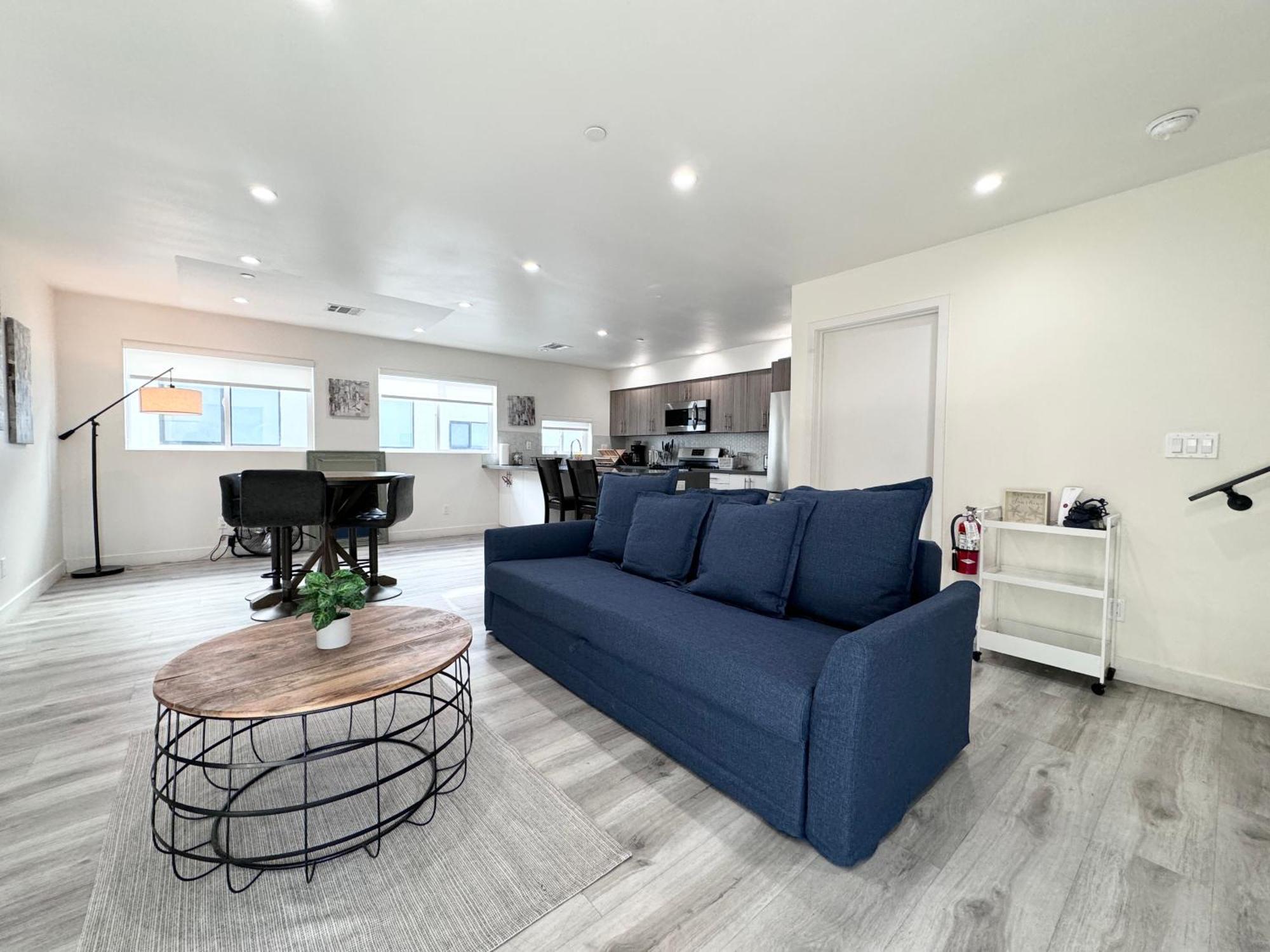 Сasa de vacaciones Cozy Chamber 3 Bedroom Hollywood Townhouse Los Ángeles